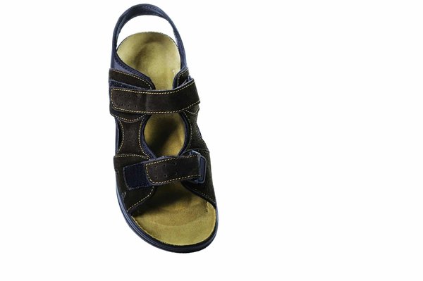 Sandales en cuir : les avantages qu'elles peut vous offrir