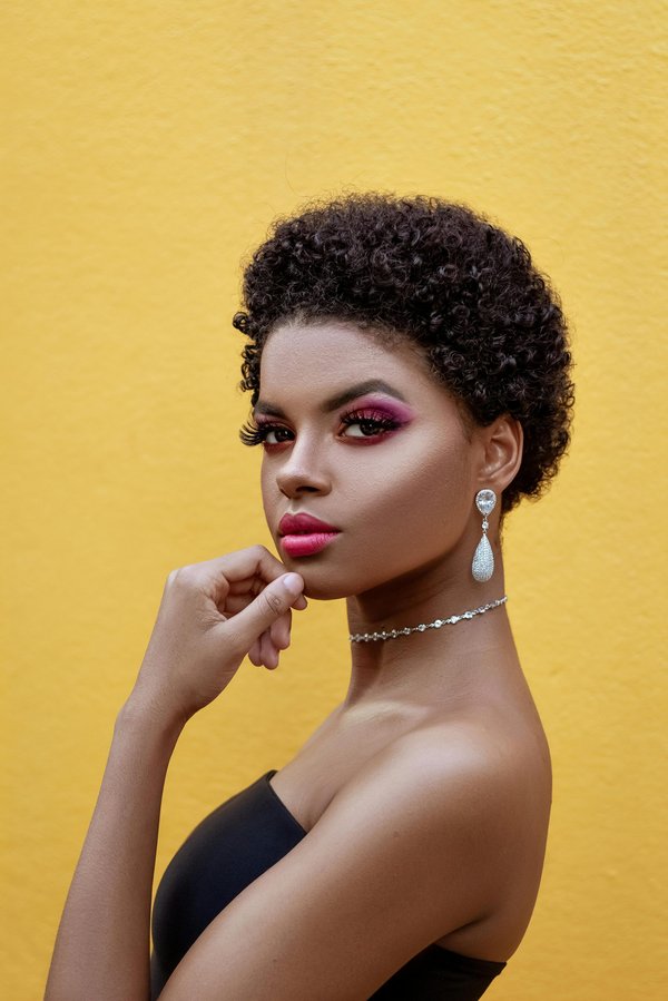 Produits anti cernes : des solutions pour un regard frais